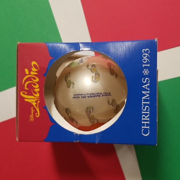 Aladdin Glass Christmas Ornament - Picture 4 of 6